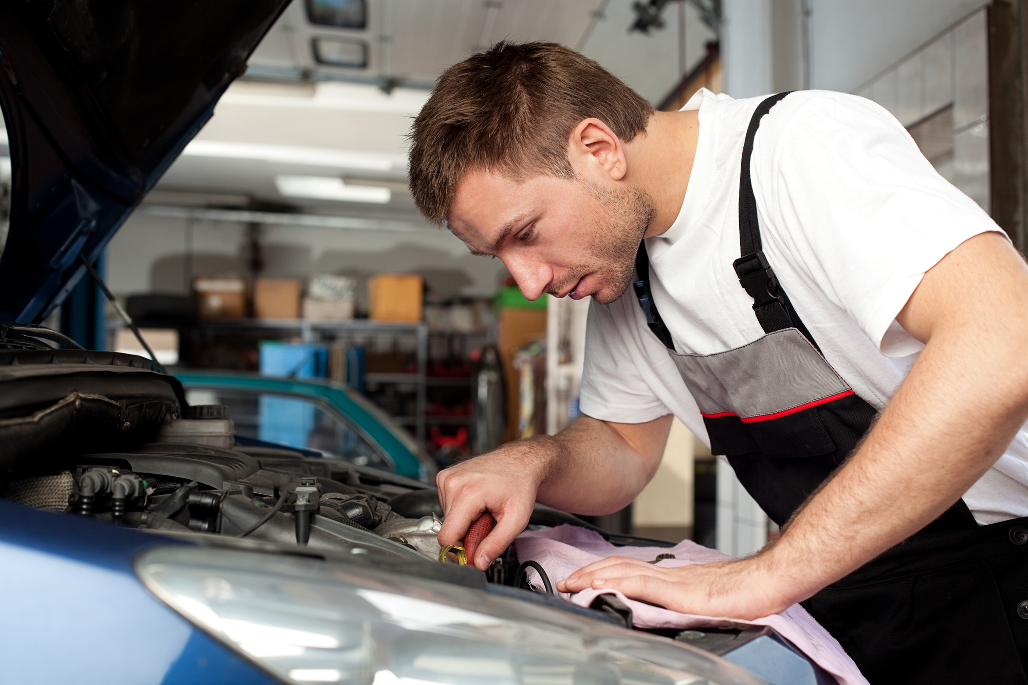 What Type of Training Is Required for a Career in Auto Body Repair
